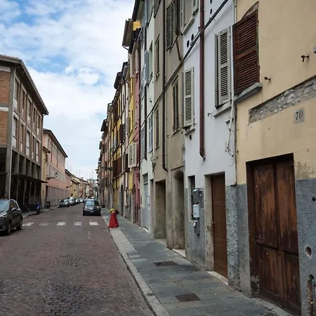 Apartmán Guesthost - Splendido Con Piscina E Parking A Colorno