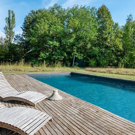 Apartmán Guesthost - Splendido Con Piscina E Parking A *