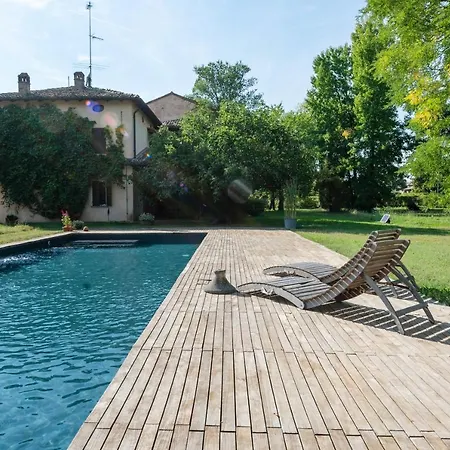 Splendido Con Piscina E Parking A Colorno