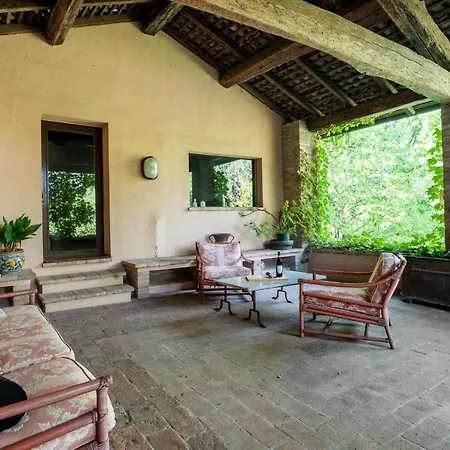 Splendido Con Piscina E Parking A Appartamento Colorno