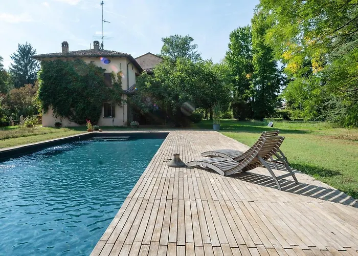 Splendido Con Piscina E Parking A Colorno